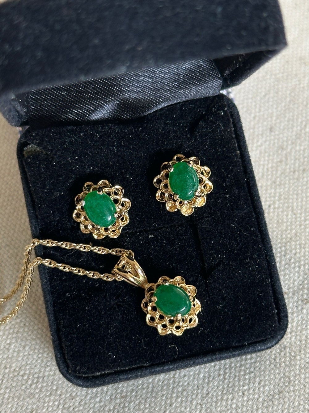 Vintage Green Agate Necklace Set